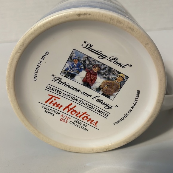 Tim Hortons limited edition collector series # 003 Skating pond. Coffee/tea mug - Picture 5 of 6